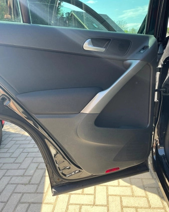 Volkswagen Tiguan cena 24800 przebieg: 248000, rok produkcji 2008 z Sokołów Małopolski małe 172